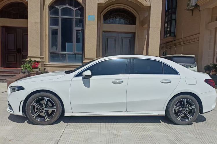 Used Mercedes-Benz A-Class 2022 Second Facelift A 200 L Sport Sedan Fashion Version Exterior 4
