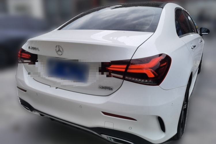 Used Mercedes-Benz A-Class 2022 Second Facelift A 200 L Sport Sedan Fashion Version Exterior 4