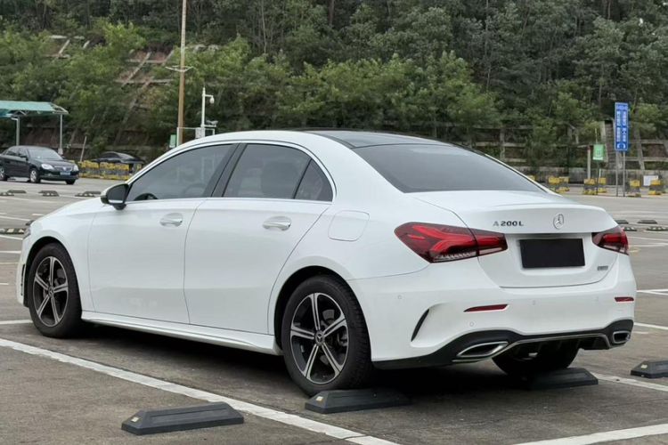 Used Mercedes-Benz A-Class 2022 Revised Version A 200 L Sport Sedan Fashionable Style Exterior 5