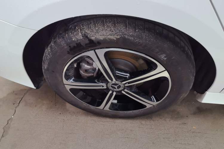 Used Mercedes-Benz A-Class 2022 Revised Version A 200 L Sport Sedan Fashionable Style Exterior 5