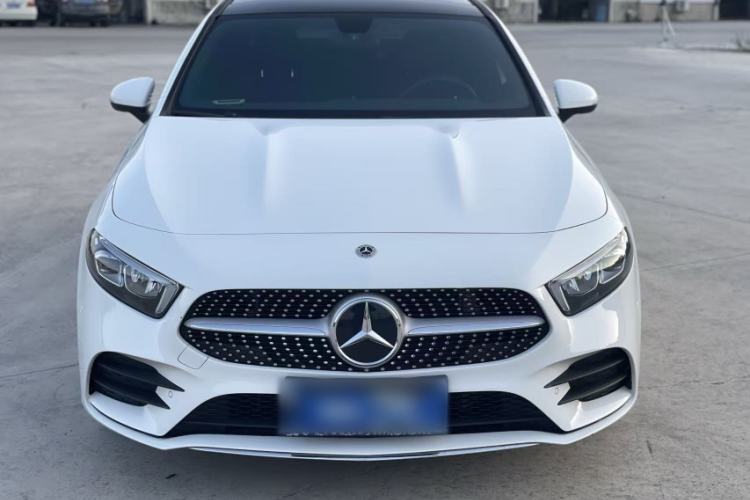 Used Mercedes-Benz A-Class 2022 Second Facelift A 200 L Sport Sedan Fashion Version Exterior 5