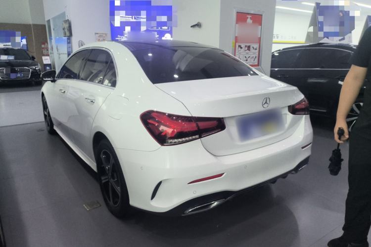 Used Mercedes-Benz A-Class 2022 Revised Version A 200 L Sport Sedan Fashionable Style Exterior 5