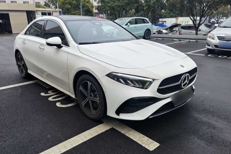 Used Mercedes-Benz A-Class 2022 Revised Version A 200 L Sport Sedan Fashionable Style Exterior 5