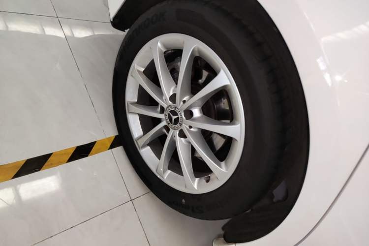 Used Mercedes-Benz A-Class 2022 Restyled A 200 L Sport Sedan Fashion Version Exterior 5