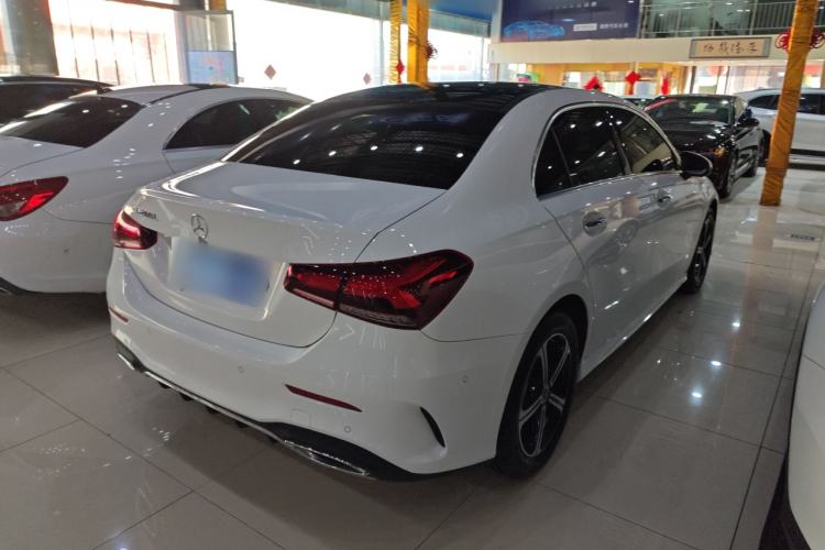 Used Mercedes-Benz A-Class 2022 Revised Version A 200 L Sport Sedan Fashionable Style Exterior 5