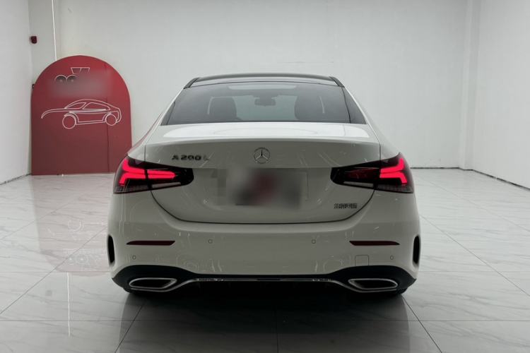 Used Mercedes-Benz A-Class 2022 Revised Version A 200 L Sport Sedan Fashionable Style Exterior 5