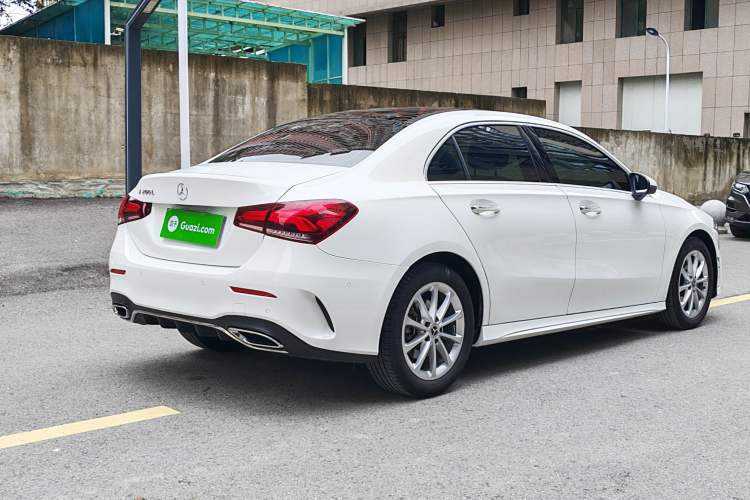 Used Mercedes-Benz A-Class 2022 Restyled A 200 L Sport Sedan Fashion Version Exterior 5