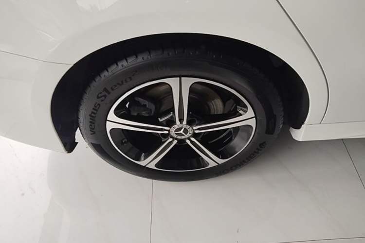 Used Mercedes-Benz A-Class 2022 Revised Version A 200 L Sport Sedan Fashionable Style Exterior 5