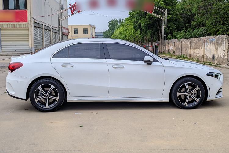 Used Mercedes-Benz A-Class 2022 Restyled A 200 L Sport Sedan Fashion Version Exterior 6
