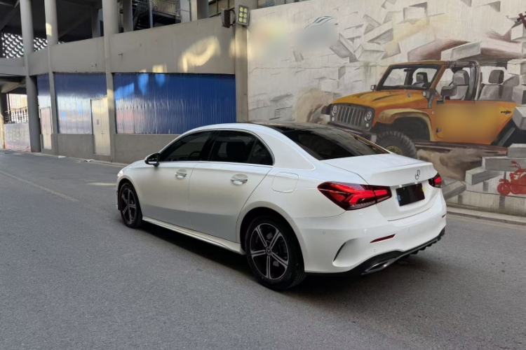 Used Mercedes-Benz A-Class 2022 Revised Version A 200 L Sport Sedan Fashionable Style Exterior 6