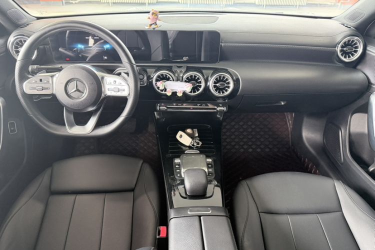 Used Mercedes-Benz A-Class 2022 Restyled A 200 L Sport Sedan Fashion Version Exterior 6