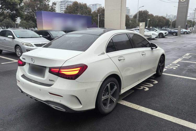 Used Mercedes-Benz A-Class 2022 Revised Version A 200 L Sport Sedan Fashionable Style Exterior 6