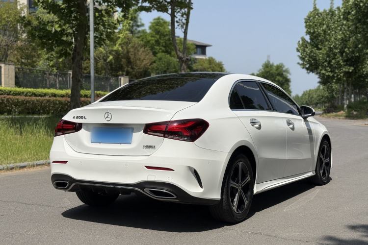 Used Mercedes-Benz A-Class 2022 Revised Version A 200 L Sport Sedan Fashionable Style Exterior 6