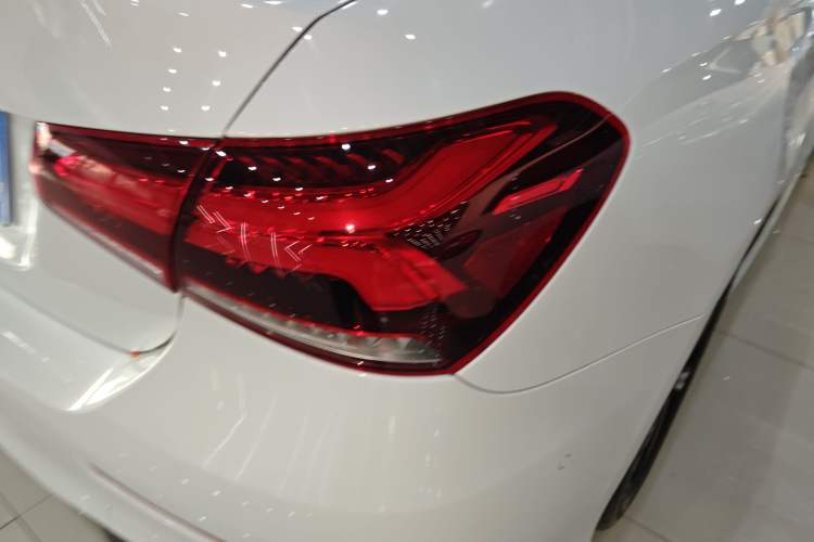Used Mercedes-Benz A-Class 2022 Revised Version A 200 L Sport Sedan Fashionable Style Exterior 6