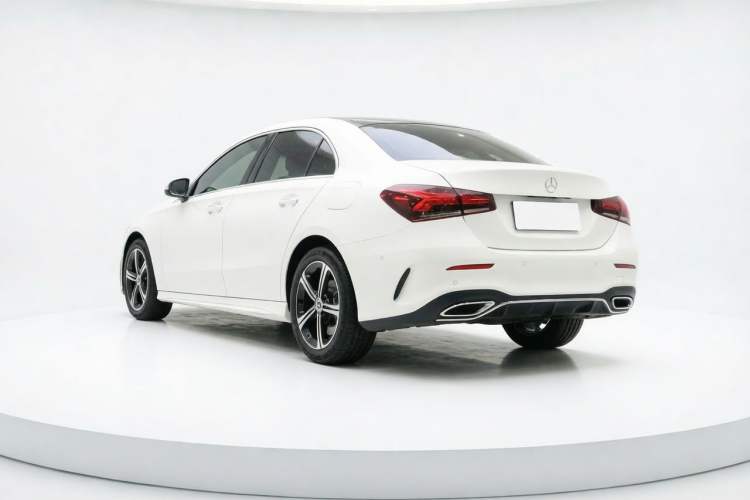 Used Mercedes-Benz A-Class 2022 Second Facelift A 200 L Sport Sedan Fashion Version Exterior 6