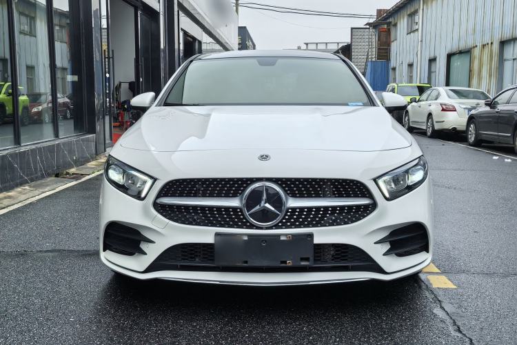 Used Mercedes-Benz A-Class 2022 Revised Version A 200 L Sport Sedan Fashionable Style Exterior 6