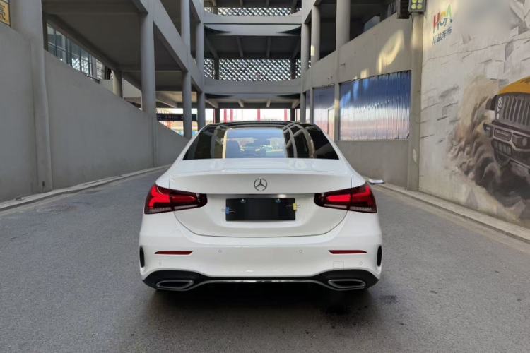 Used Mercedes-Benz A-Class 2022 Revised Version A 200 L Sport Sedan Fashionable Style Exterior 7