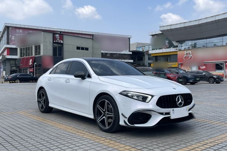 Used Mercedes-Benz A-Class 2022 Second Facelift A 200 L Sport Sedan Fashion Version Exterior 7