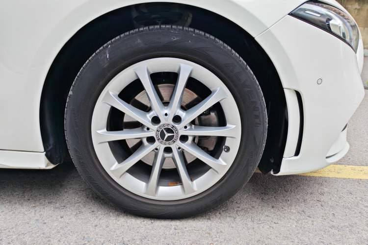 Used Mercedes-Benz A-Class 2022 Restyled A 200 L Sport Sedan Fashion Version Exterior 7