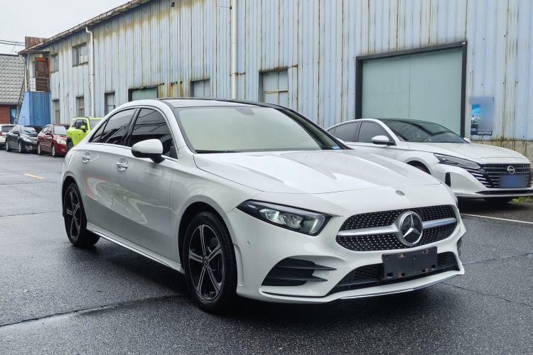 Used Mercedes-Benz A-Class 2022 Revised Version A 200 L Sport Sedan Fashionable Style Exterior 7