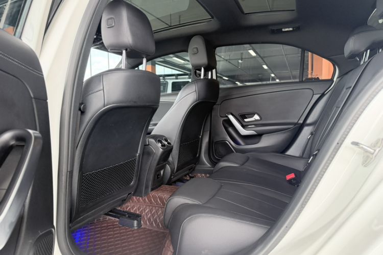 Used Mercedes-Benz A-Class 2022 Restyled A 200 L Sport Sedan Fashion Version Exterior 8
