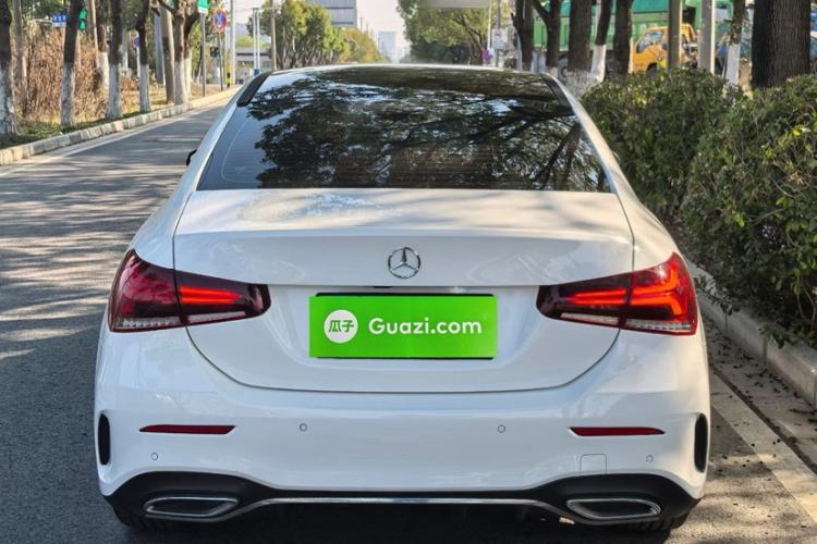 Used Mercedes-Benz A-Class 2022 Restyled A 200 L Sport Sedan Fashion Version Exterior 9