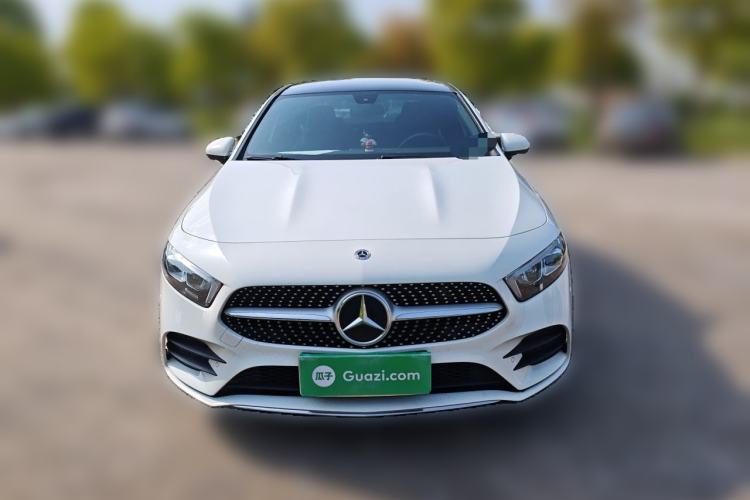 Used Mercedes-Benz A-Class 2022 Revised Version A 200 L Sport Sedan Fashionable Style Front