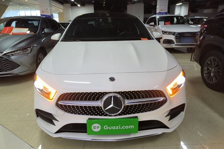 Used Mercedes-Benz A-Class 2022 Revised Version A 200 L Sport Sedan Fashionable Style Front