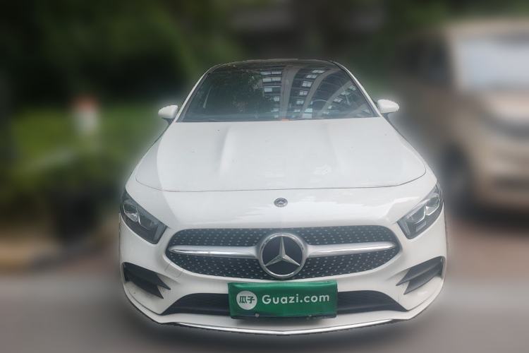 Used Mercedes-Benz A-Class 2022 Revised Version A 200 L Sport Sedan Fashionable Style Front