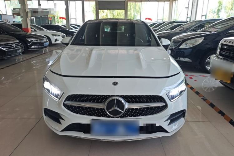 Used Mercedes-Benz A-Class 2022 Restyled A 200 L Sport Sedan Fashion Version Front
