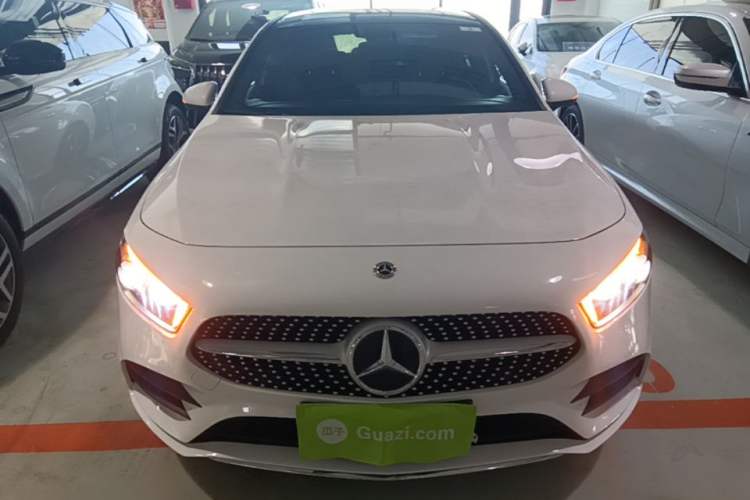 Used Mercedes-Benz A-Class 2022 Second Facelift A 200 L Sport Sedan Fashion Version Front