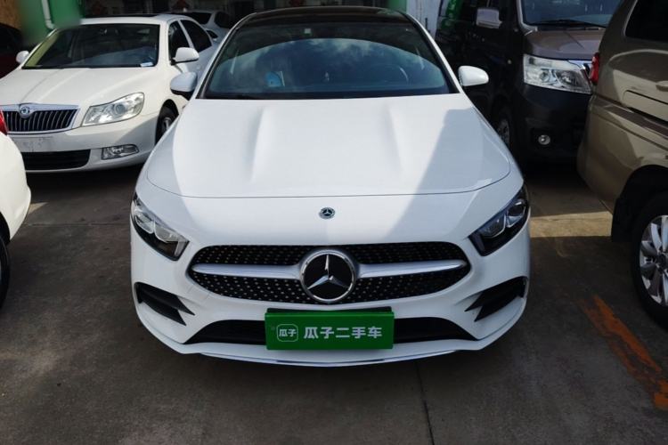 Used Mercedes-Benz A-Class 2022 Revised Version A 200 L Sport Sedan Fashionable Style Front