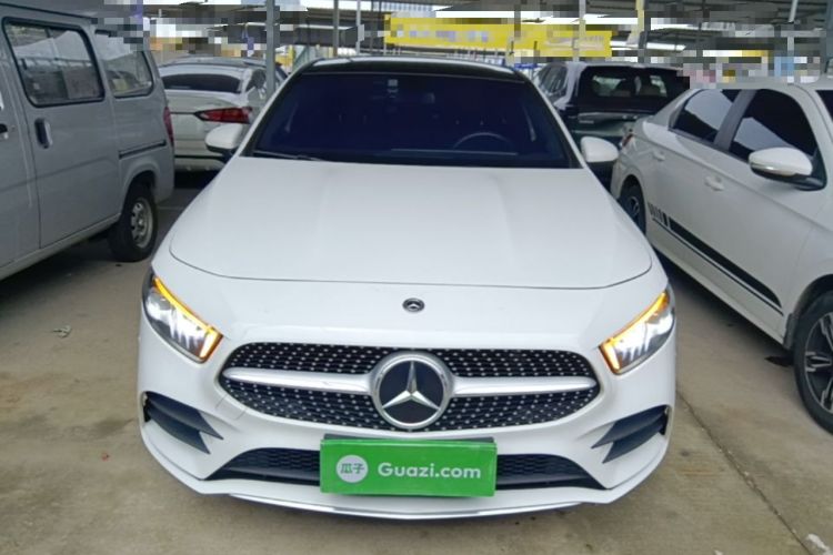 Used Mercedes-Benz A-Class 2022 Revised Version A 200 L Sport Sedan Fashionable Style Front