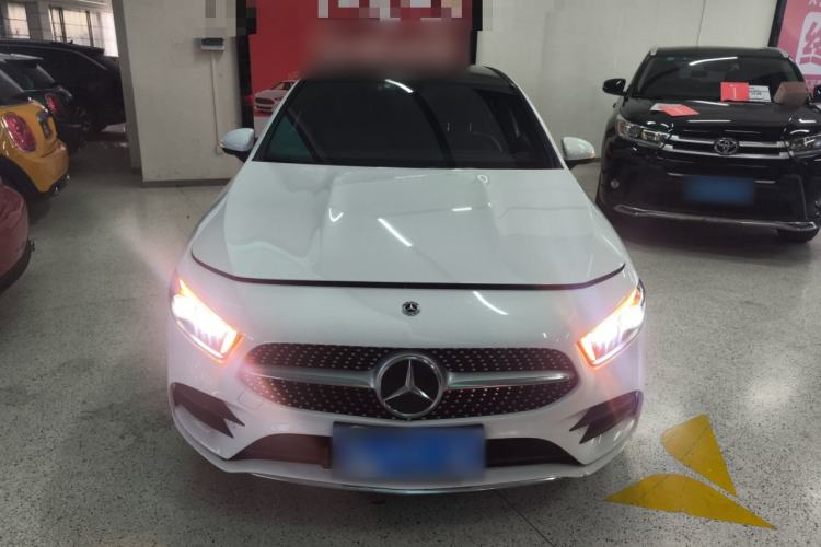 Used Mercedes-Benz A-Class 2022 Restyled A 200 L Sport Sedan Fashion Version Front