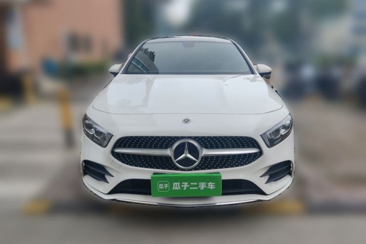 Used Mercedes-Benz A-Class 2022 Revised Version A 200 L Sport Sedan Fashionable Style Front