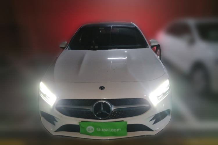 Used Mercedes-Benz A-Class 2022 Revised Version A 200 L Sport Sedan Fashionable Style Front