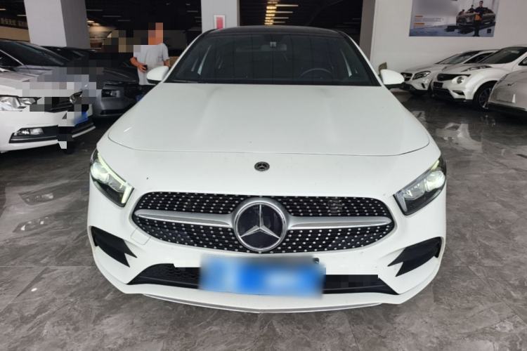 Used Mercedes-Benz A-Class 2022 Revised Version A 200 L Sport Sedan Fashionable Style Front