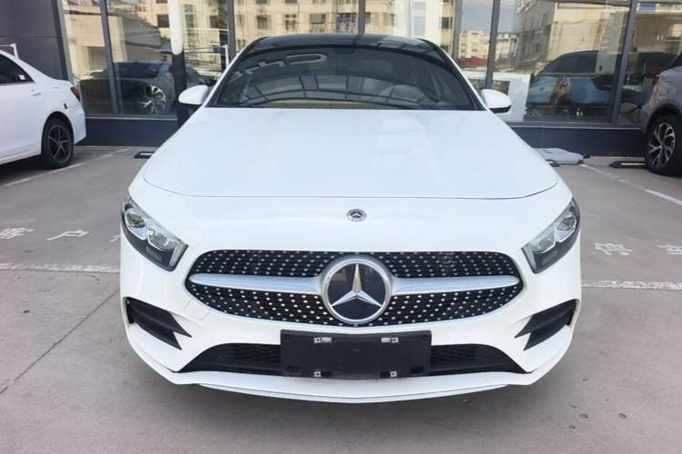 Used Mercedes-Benz A-Class 2022 Revised Version A 200 L Sport Sedan Fashionable Style Front