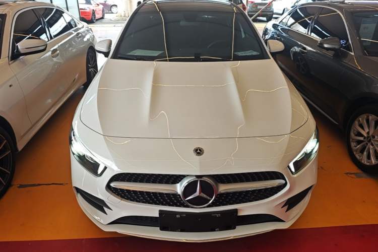 Used Mercedes-Benz A-Class 2022 Revised Version A 200 L Sport Sedan Fashionable Style Front