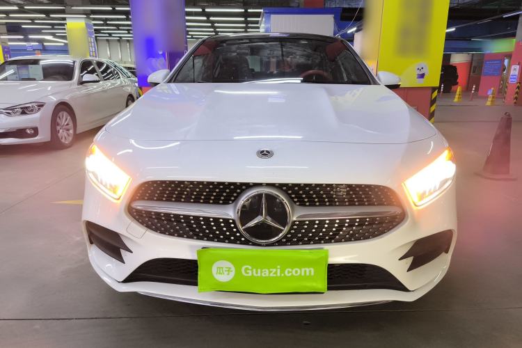 Used Mercedes-Benz A-Class 2022 Revised Version A 200 L Sport Sedan Fashionable Style Front