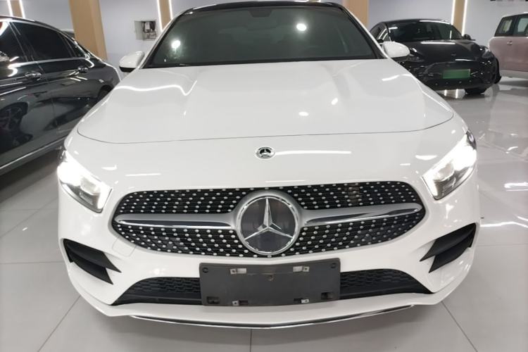 Used Mercedes-Benz A-Class 2022 Second Facelift A 200 L Sport Sedan Fashion Version Front
