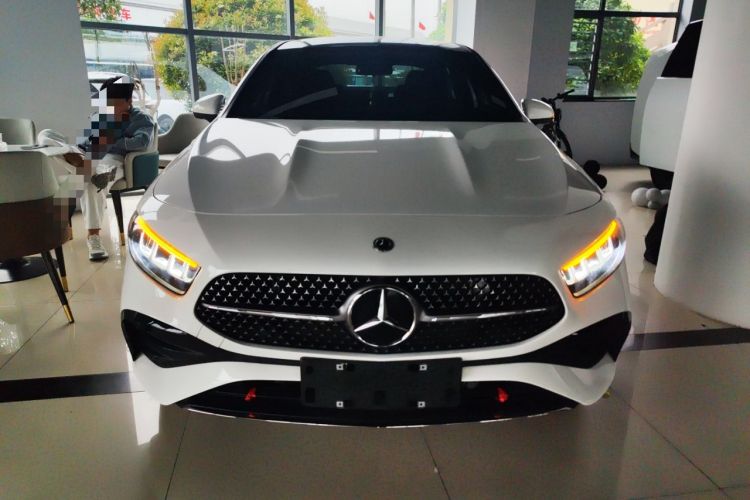 Used Mercedes-Benz A-Class 2022 Revised Version A 200 L Sport Sedan Fashionable Style Front