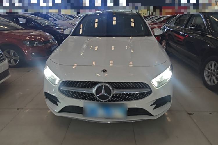 Used Mercedes-Benz A-Class 2022 Revised Version A 200 L Sport Sedan Fashionable Style Front