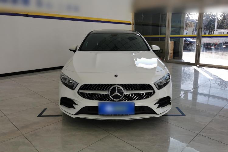Used Mercedes-Benz A-Class 2022 Second Facelift A 200 L Sport Sedan Fashion Version Front