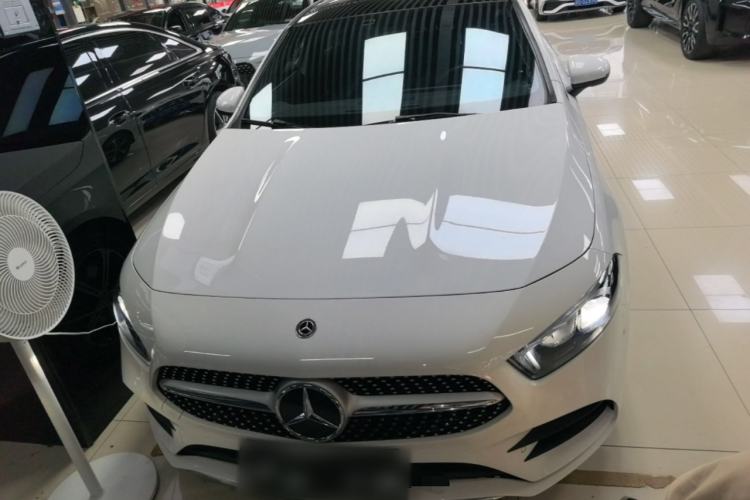 Used Mercedes-Benz A-Class 2022 Revised Version A 200 L Sport Sedan Fashionable Style Front