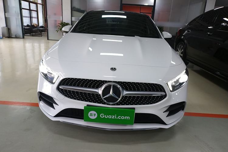 Used Mercedes-Benz A-Class 2022 Revised Version A 200 L Sport Sedan Fashionable Style Front