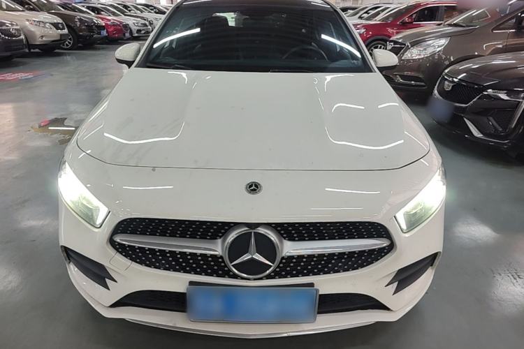 Used Mercedes-Benz A-Class 2022 Restyled A 200 L Sport Sedan Fashion Version Front