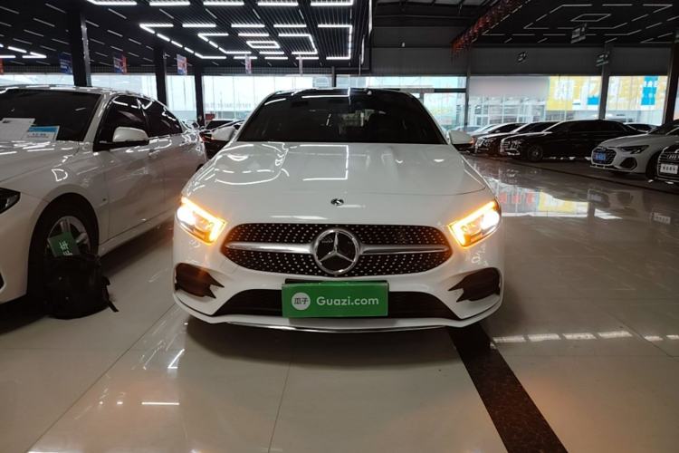 Used Mercedes-Benz A-Class 2022 Revised Version A 200 L Sport Sedan Fashionable Style Front