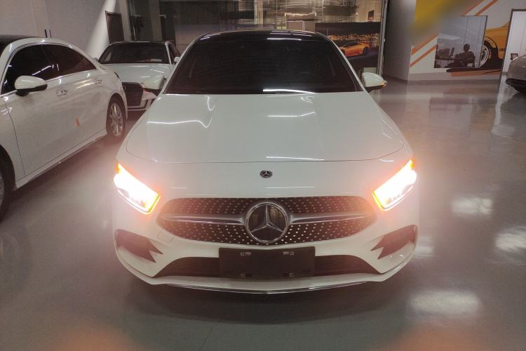 Used Mercedes-Benz A-Class 2022 Restyled A 200 L Sport Sedan Fashion Version Front
