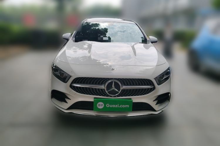 Used Mercedes-Benz A-Class 2022 Revised Version A 200 L Sport Sedan Fashionable Style Front